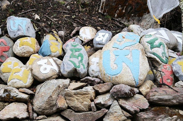 mantras-on-rocks